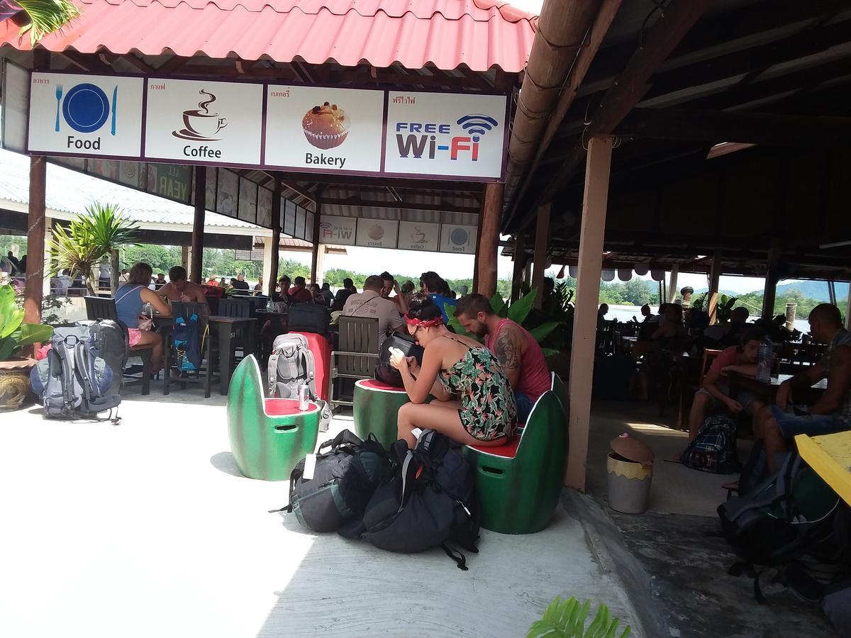 At Pier Hostel Lanta Koh Lanta Bagian luar foto