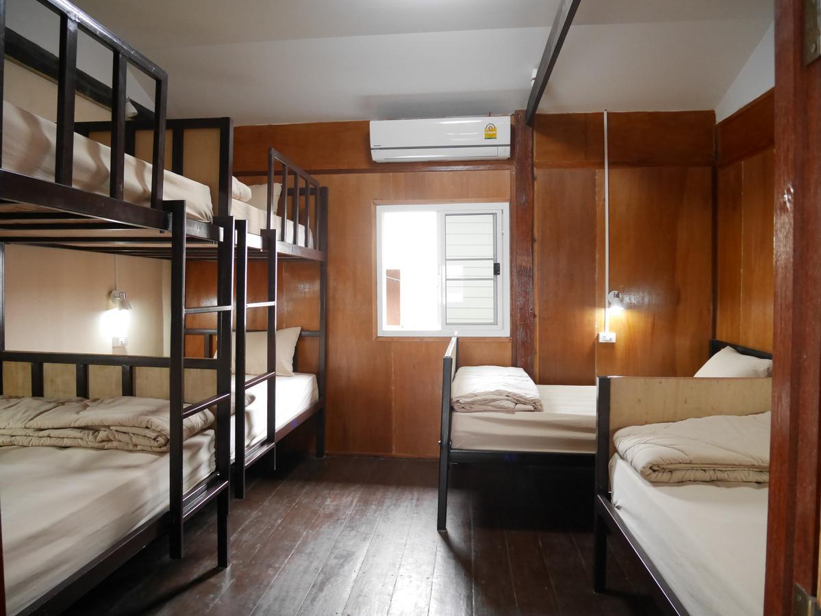 At Pier Hostel Lanta Koh Lanta Bagian luar foto