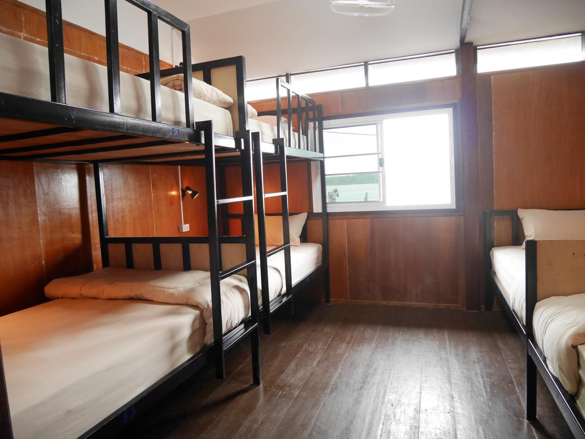 At Pier Hostel Lanta Koh Lanta Bagian luar foto