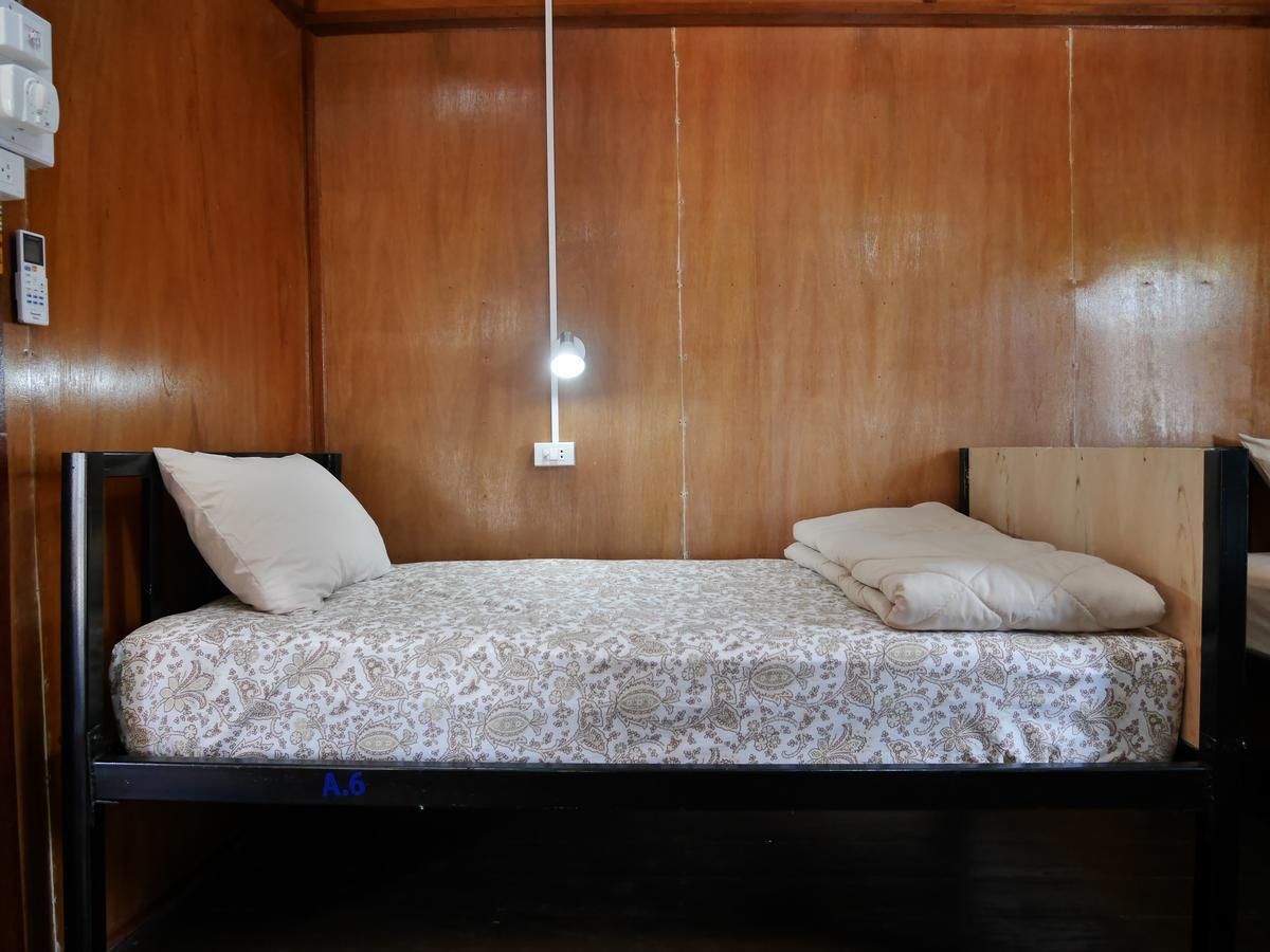 At Pier Hostel Lanta Koh Lanta Bagian luar foto