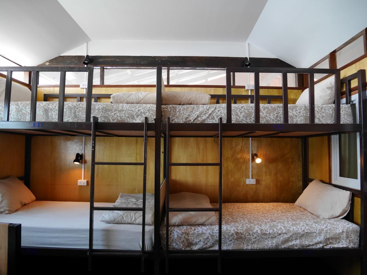 At Pier Hostel Lanta Koh Lanta Bagian luar foto